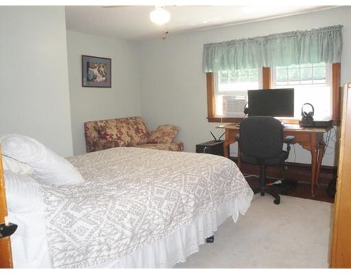22 Sumner St, Gloucester, MA 01930 photo 14