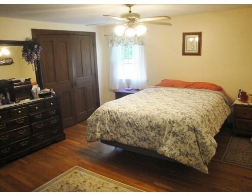22 Sumner St, Gloucester, MA 01930 photo 12