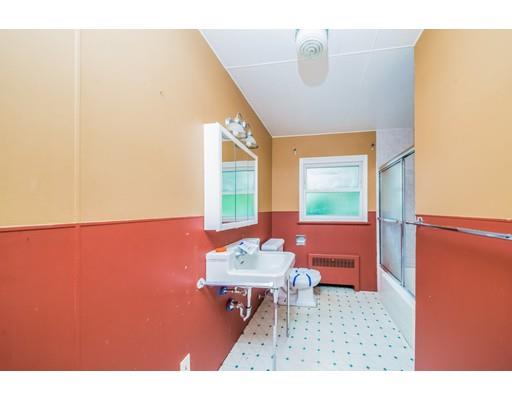 1373 Plumtree Rd, Springfield, MA 01119 photo 5