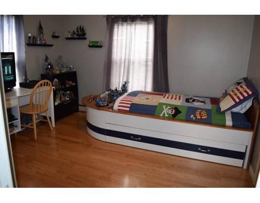 23 Liberty St, Gloucester, MA 01930 photo 8