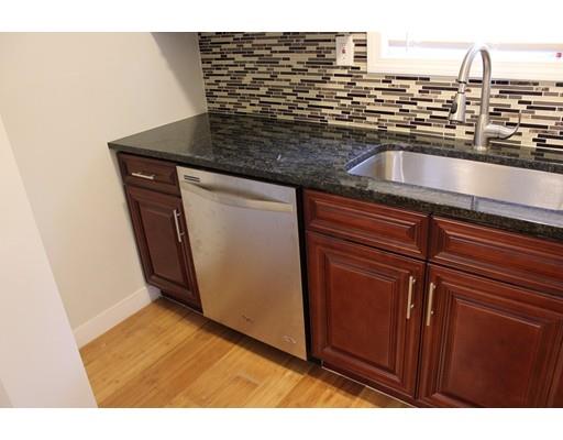 275 Hamilton St, Worcester, MA 01604 photo 8