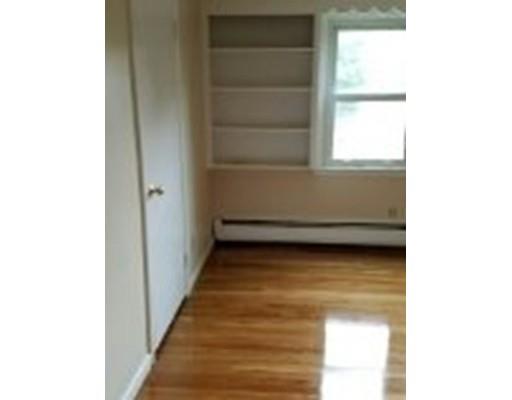 16 Pine Tree Dr, Worcester, MA 01609 photo 9