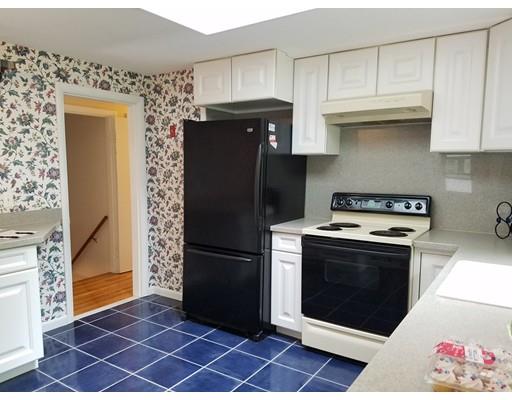 16 Pine Tree Dr, Worcester, MA 01609 photo 11