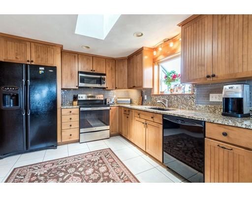 9 Epping Ave, Hampton, NH 03842 photo 3