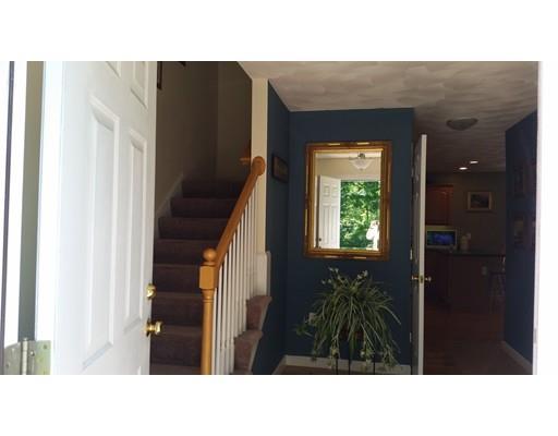 3 Circle Dr, Derry, NH 03038 photo 9