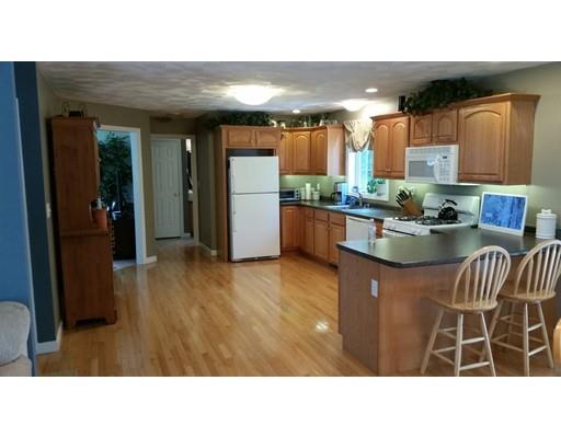 3 Circle Dr, Derry, NH 03038 photo 11