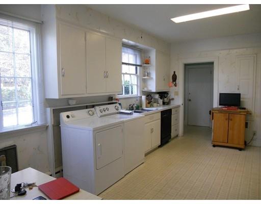 1015 Highland Ave, Fall River, MA 02720 photo 4