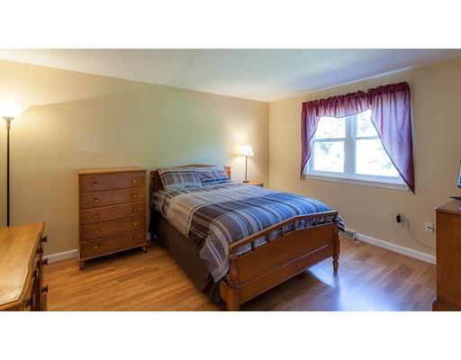 76 Scott Dr E, Raynham, MA 02767 photo 10
