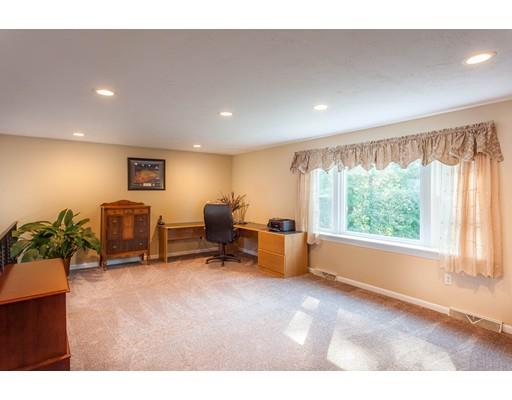 76 Scott Dr E, Raynham, MA 02767 photo 14