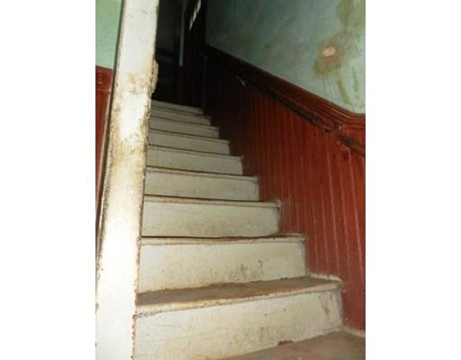 18 Doane St, Worcester, MA 01607 photo 6