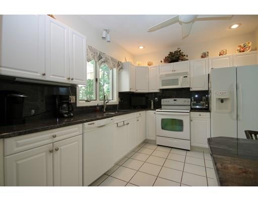 31 Blacksmith Way, Saugus, MA 01906 photo 3