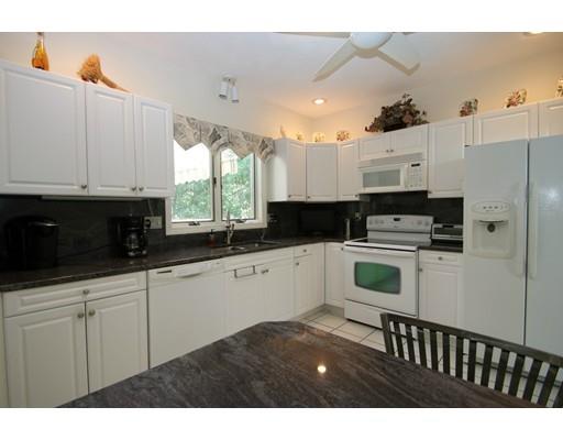 31 Blacksmith Way, Saugus, MA 01906 photo 2