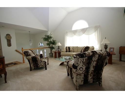 31 Blacksmith Way, Saugus, MA 01906 photo 12