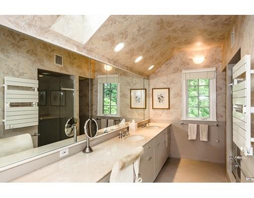 352 Kent St, Brookline, MA 02446 photo 21