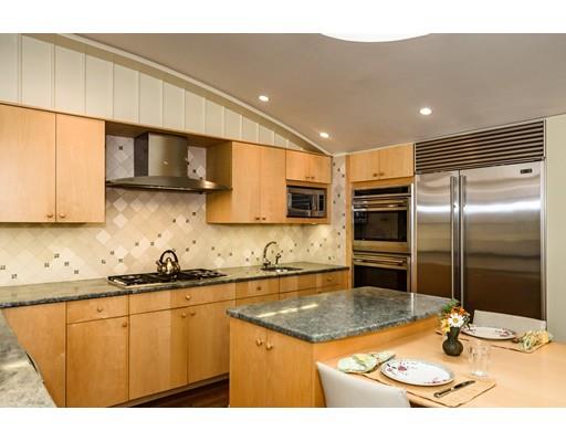 352 Kent St, Brookline, MA 02446 photo 10