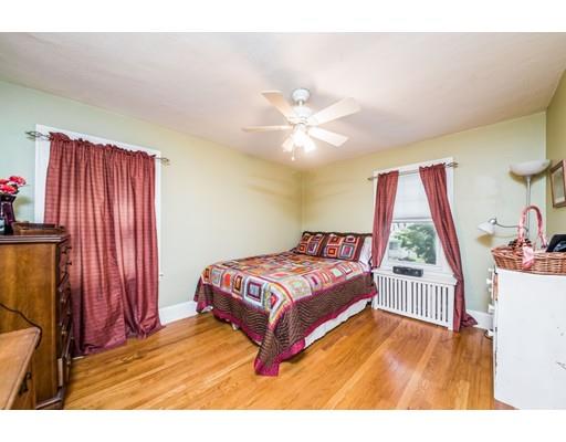 11 Vail St, Springfield, MA 01118 photo 15