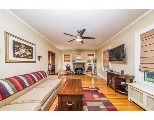 11 Vail St, Springfield, MA 01118 photo 6