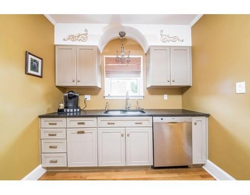 11 Vail St, Springfield, MA 01118 photo 7