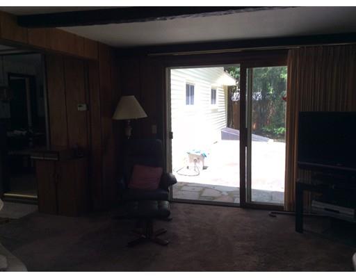 49 Yamaska Rd, Springfield, MA 01118 photo 6