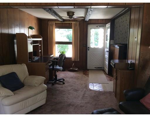 49 Yamaska Rd, Springfield, MA 01118 photo 5