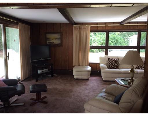 49 Yamaska Rd, Springfield, MA 01118 photo 4