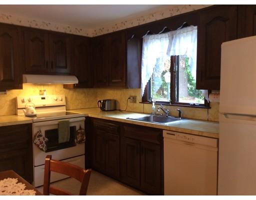 49 Yamaska Rd, Springfield, MA 01118 photo 8