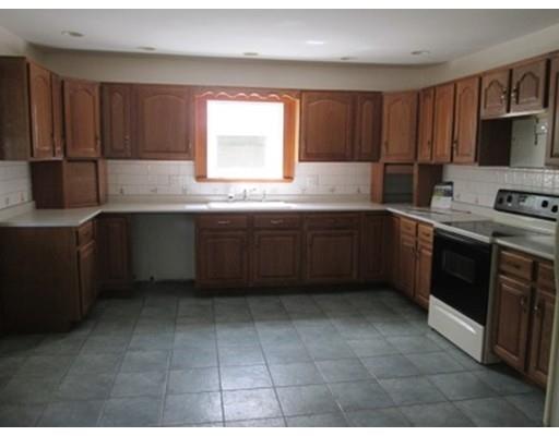 542 Main St, Townsend, MA 01474 photo 5
