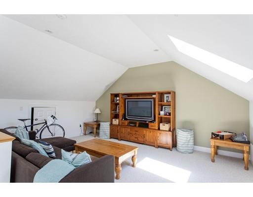 62 Jarvis Cir, Needham, MA 02492 photo 20