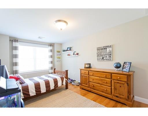 62 Jarvis Cir, Needham, MA 02492 photo 17