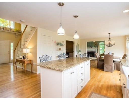 7 Maple St, Pepperell, MA 01463 photo 9