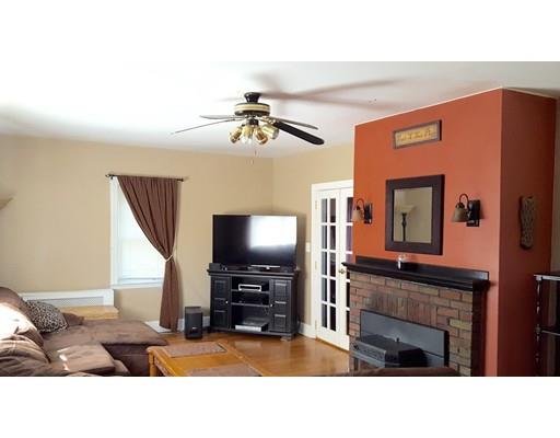 17 S Stowell St, Worcester, MA 01604 photo 4