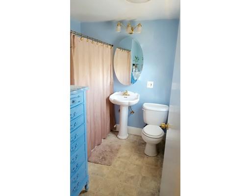 17 S Stowell St, Worcester, MA 01604 photo 17