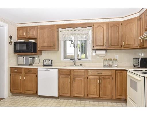 23 Tower St, Dedham, MA 02026 photo 2