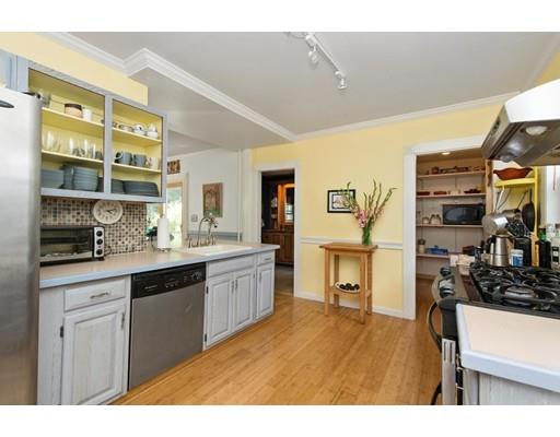 17 Jerome Ave, Newton, MA 02465 photo 7