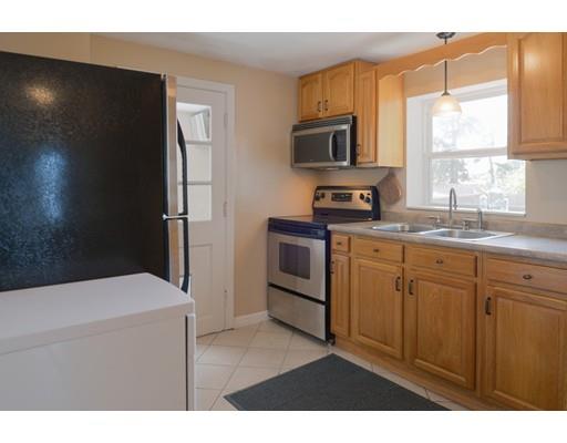 14 Windsor Rd, Beverly, MA 01915 photo 4
