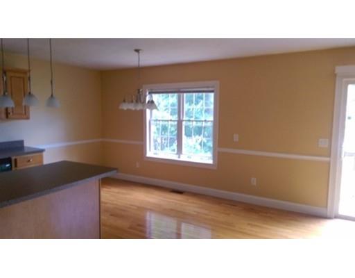 21 3rd St #A, Webster, MA 01570 photo 4