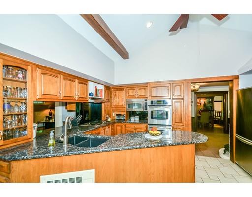 121 Willow St, Reading, MA 01867 photo 7