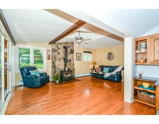 121 Willow St, Reading, MA 01867 photo 9