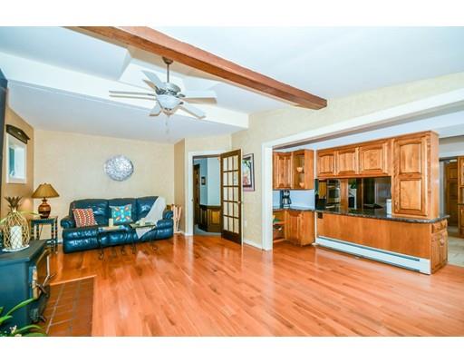 121 Willow St, Reading, MA 01867 photo 10