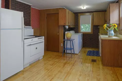34 Bartlett St, Beverly, MA 01915 photo 6
