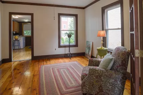 34 Bartlett St, Beverly, MA 01915 photo 4