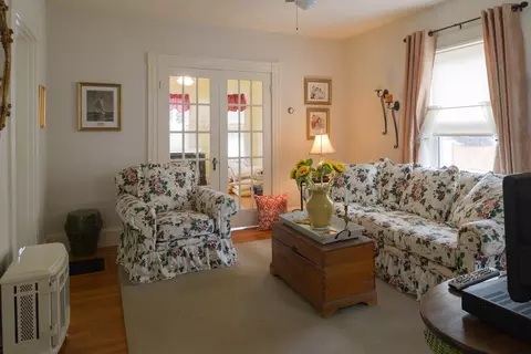 34 Bartlett St, Beverly, MA 01915 photo 16