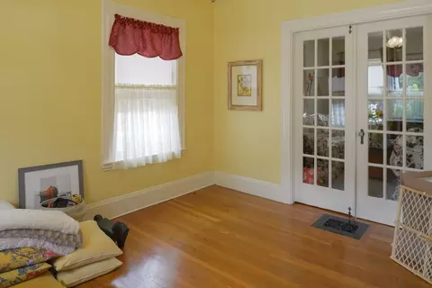 34 Bartlett St, Beverly, MA 01915 photo 14