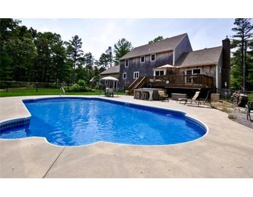 97 Maple Springs Rd, Wareham, MA 02571 photo 2