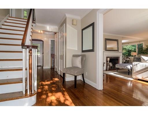 84 Washburn Ave, Wellesley, MA 02481 photo 2