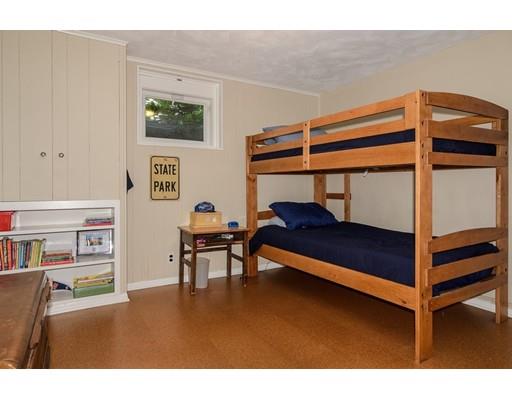 84 Washburn Ave, Wellesley, MA 02481 photo 17
