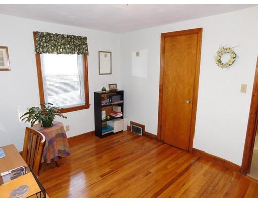 14 Barton St, Springfield, MA 01104 photo 8
