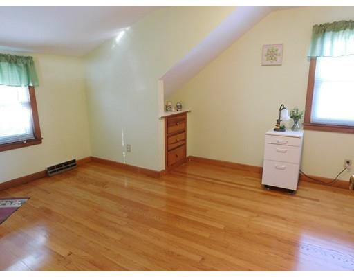 14 Barton St, Springfield, MA 01104 photo 16