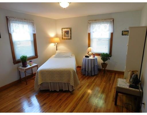14 Barton St, Springfield, MA 01104 photo 7