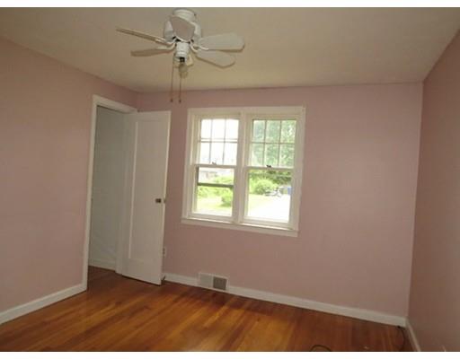 36 Lawn St, Springfield, MA 01108 photo 14